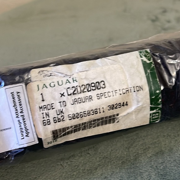 NWT JAGUAR OEM Genuine Accessory Cargo Luggage Divider Part XF - Picture 3 of 5